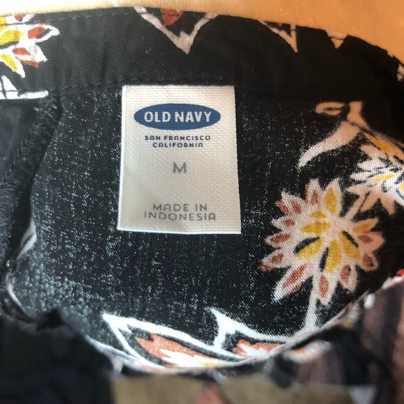 Old Navy V Neck Sleeveless Top Black Floral Tank - Picture 4 of 5